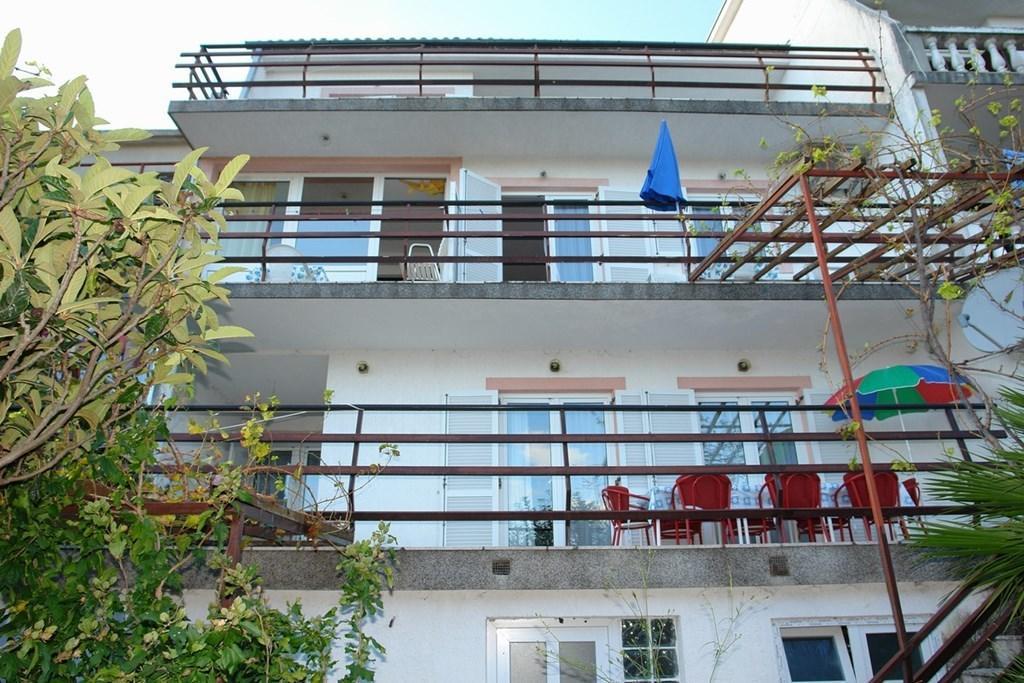 Beautiful Apartment In Crikvenica With Kitchen Room photo